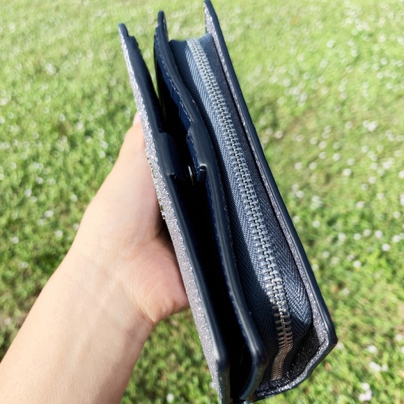 Kate spade glitter bifold medium wallet SALE‼️ - Picture 2 of 8
